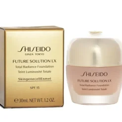 Future Solution LX Total Radiance Foundation SPF15