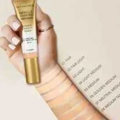 Miracle Second Skin Hybrid Foundation SPF20