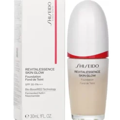 Revitalessence Skin Glow Foundation SPF 30