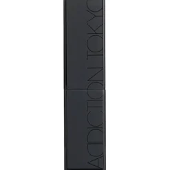 The Lipstick Extreme Shine